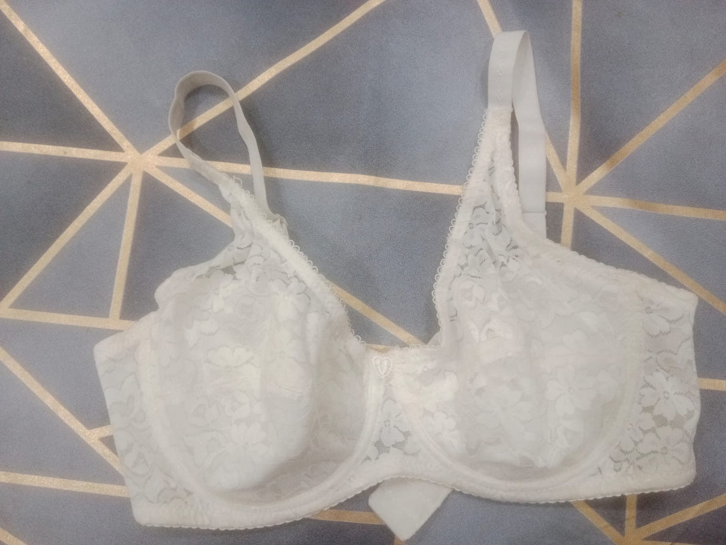 Elegant Soft Net light Paded Bara